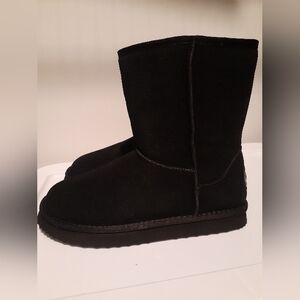 Ausland Classic Black Boots